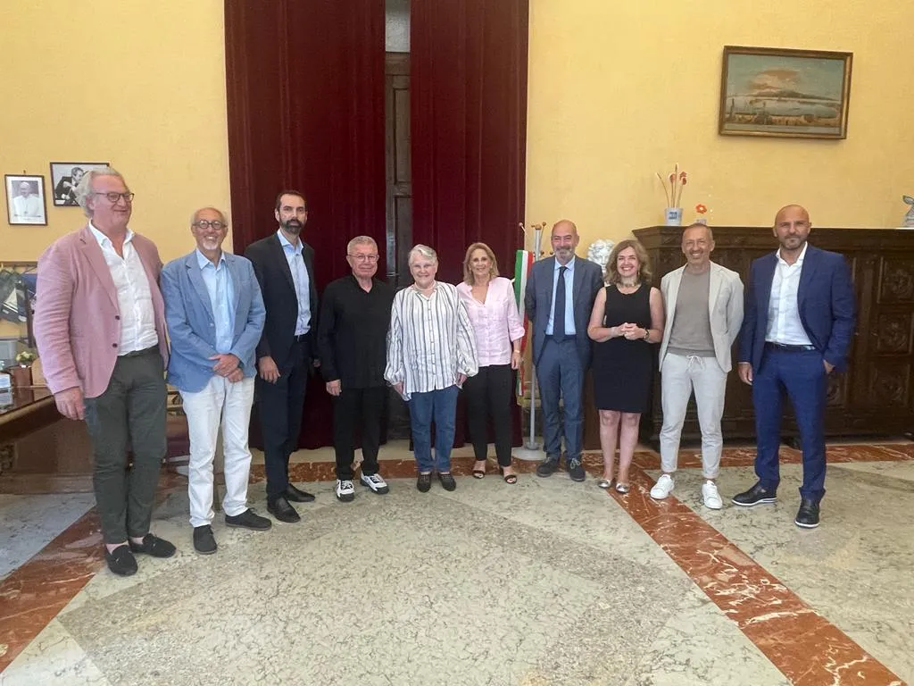 Il maestro dell’architettura contemporanea Libeskind ricevuto oggi a palazzo Zanca dal sindaco Basile