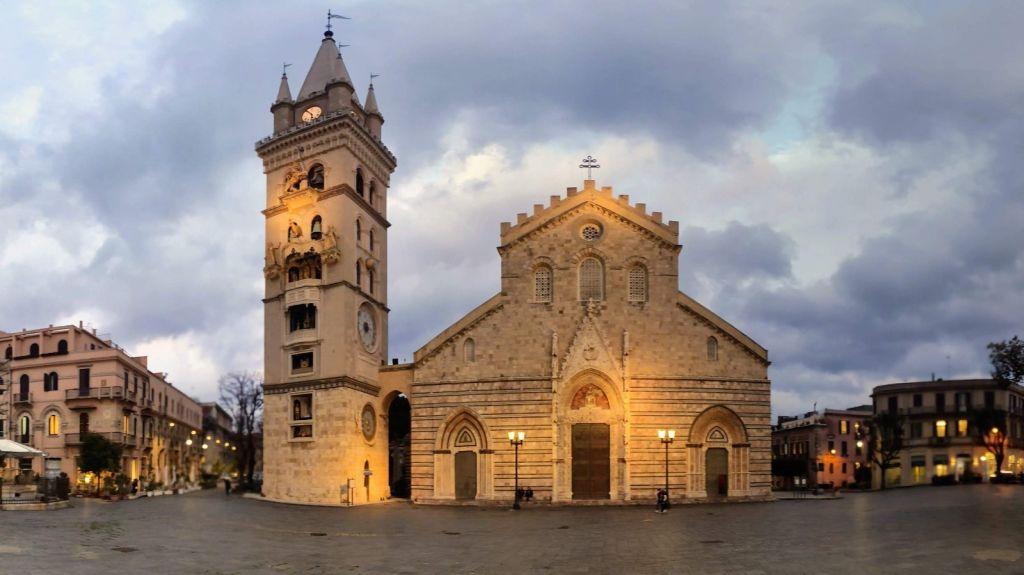 Con Ordinanza Commissariale disposto il divieto di vendita di bevande alcoliche e autorizzazione in deroga dei limiti acustici per la manifestazione musicale con Samuel Storm e Anna Tatangelo di questa sera a piazza Duomo