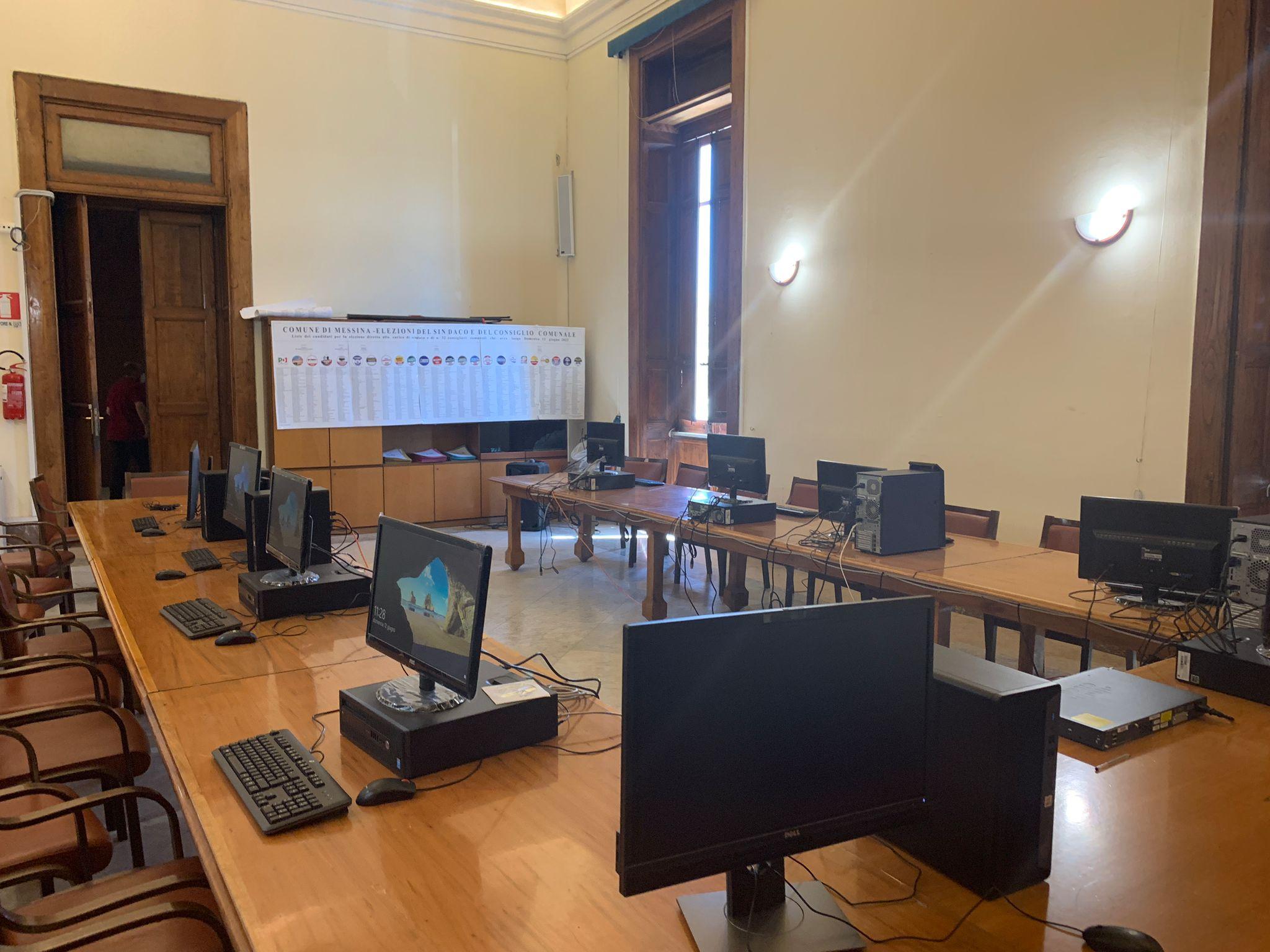 Consultazioni Amministrative e Referendarie 2022: predisposta una nuova piattaforma e allestito un centro operativo con dieci postazioni