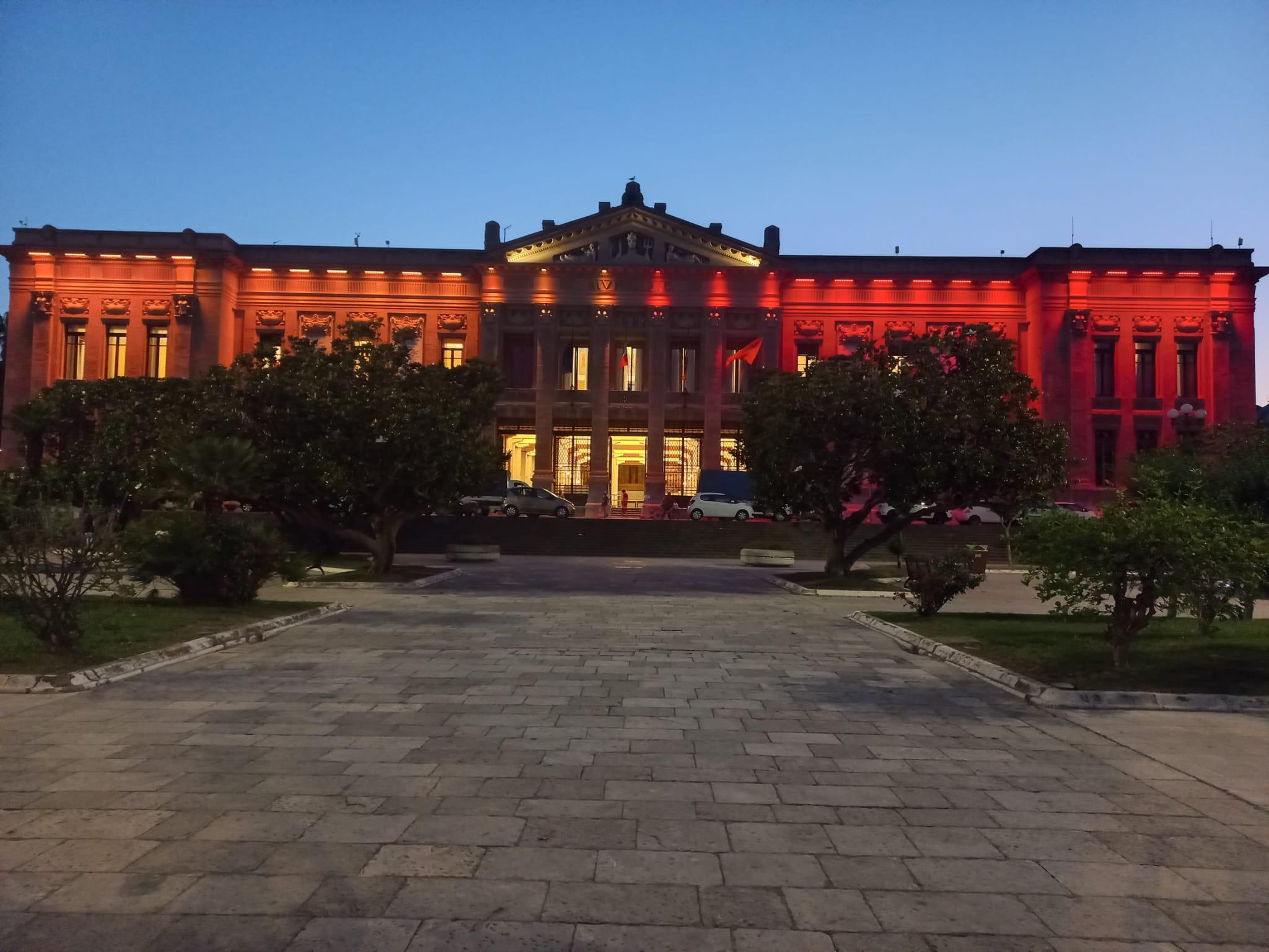Da stasera Palazzo Zanca illuminato di giallo e rosso