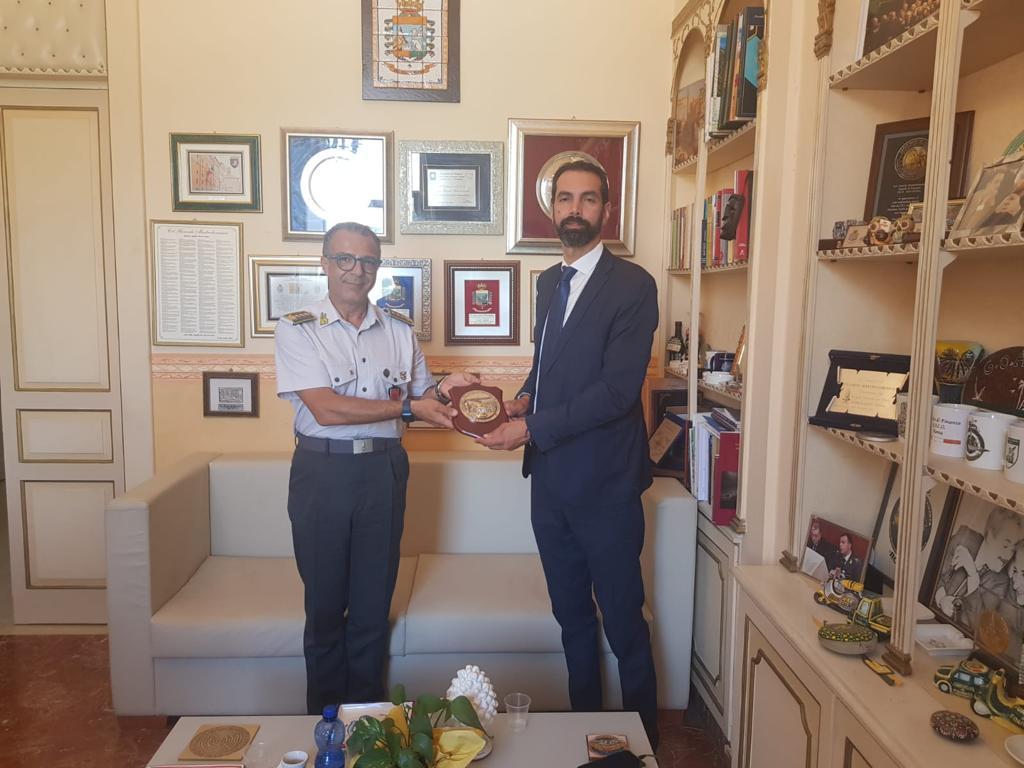 Il Sindaco Basile in visita di cortesia oggi dal Comandante della Guardia di Finanza Mastrodomenico