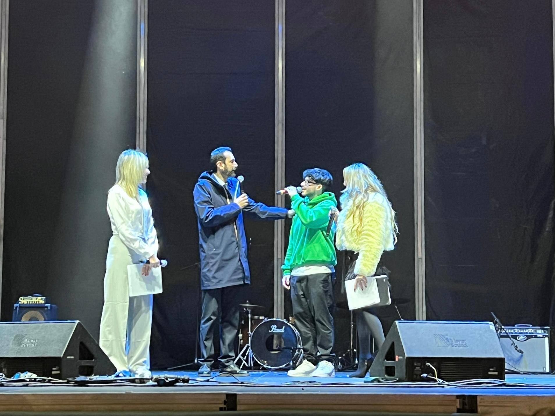 La manifestazione canora “Un palco per tutti” ha concluso il cartellone di eventi natalizi a piazza Duomo