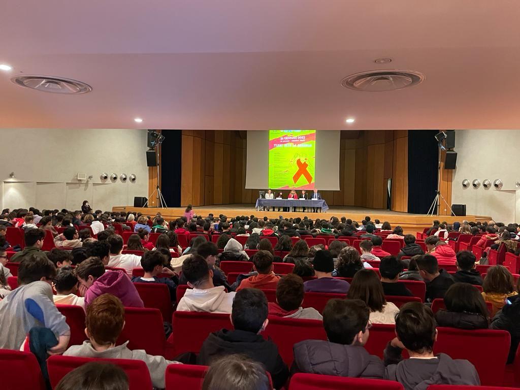“Tieni alta la guardia!”: al Palacultura una partecipata manifestazione di informazione e sensibilizzazione