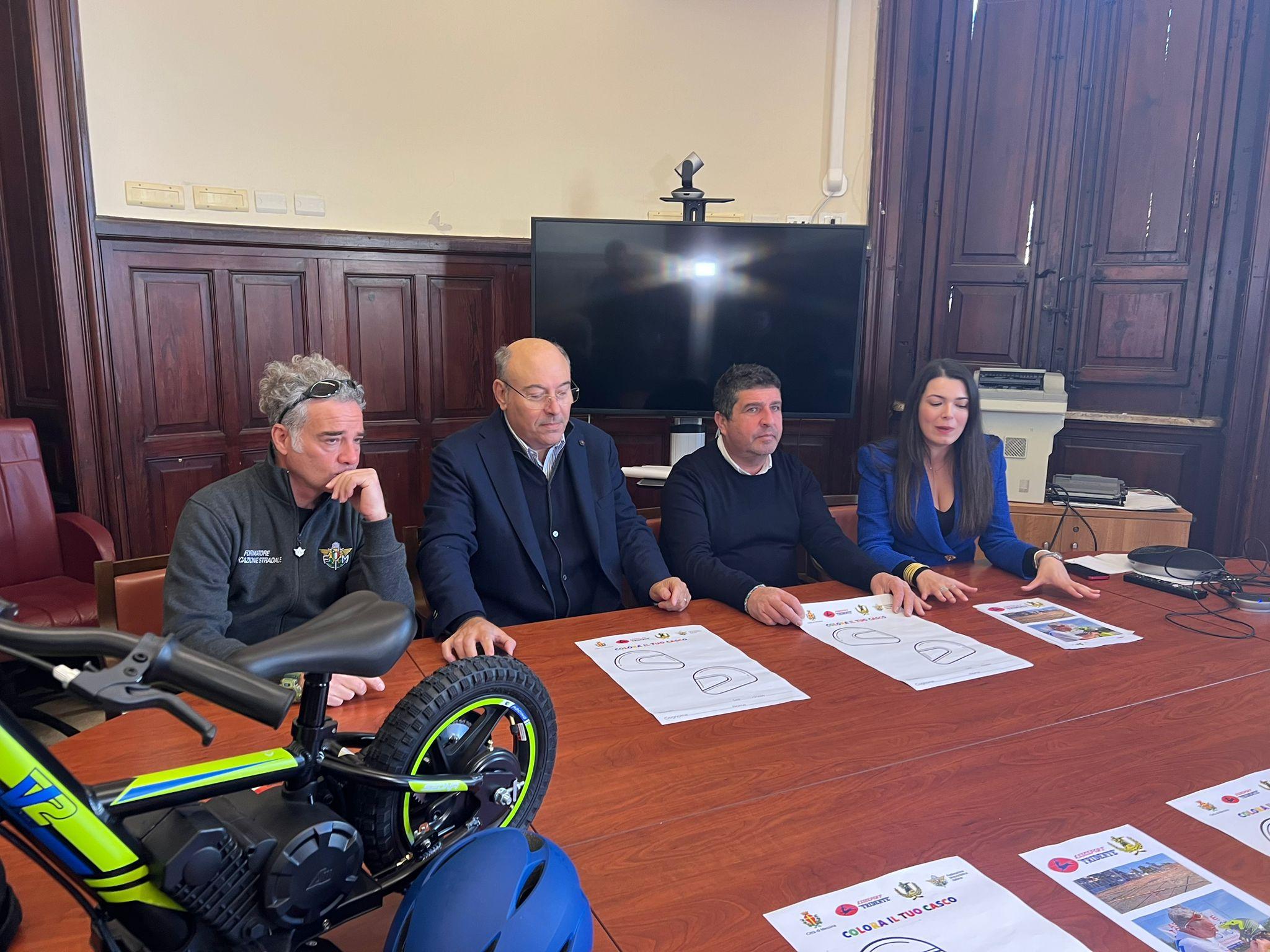 Presentata a Palazzo Zanca la prima edizione del concorso “Colora il tuo casco”